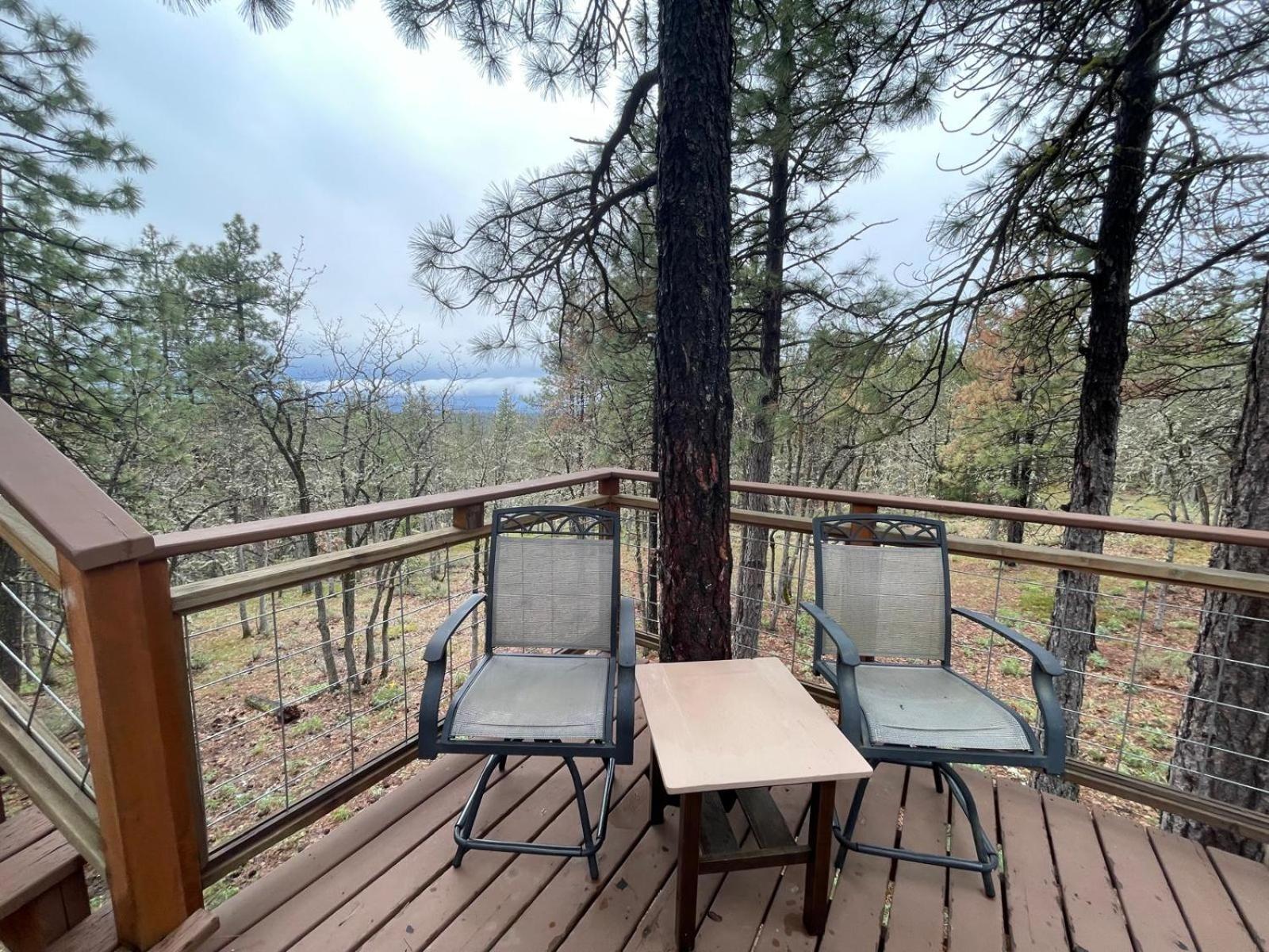 Treehouse Ranch Hotel Goldendale Exterior photo